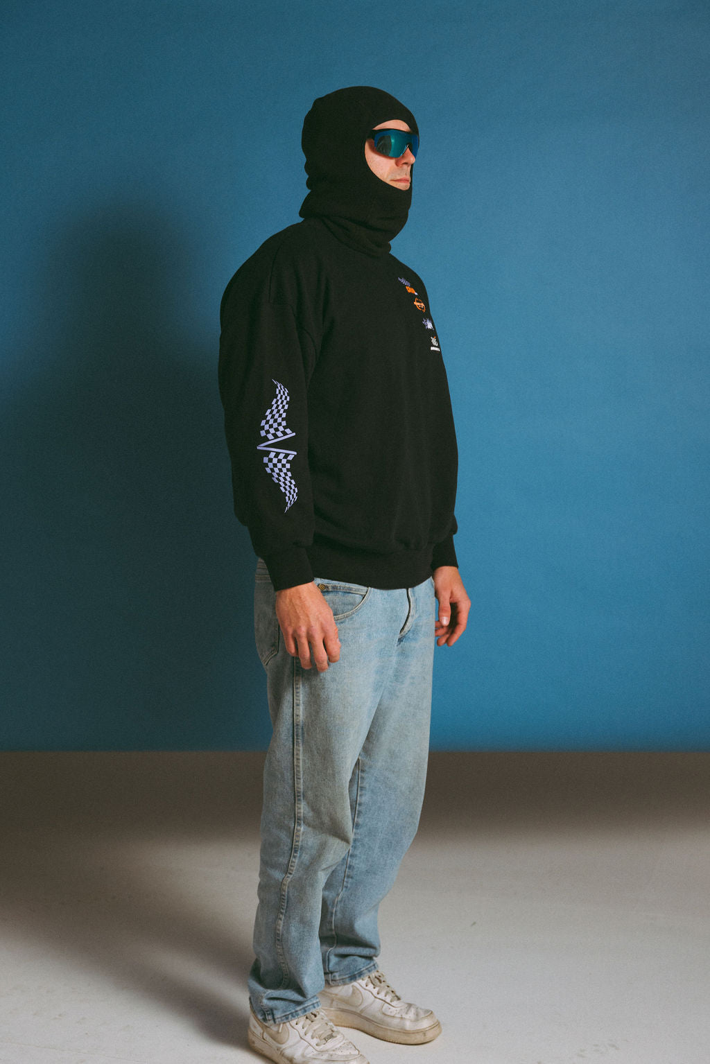 CREAM CREW NECK